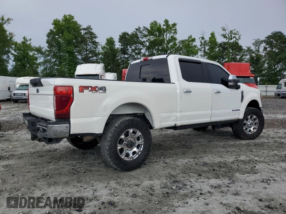 2021 Ford F-250 XL with VIN 1FT8W2BTXMEC41464, listed as a Copart auction lot 61588905 with 131,973 mi miles and Salvage title. Bid and sale history available at DreamBid. Image 3.