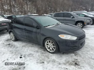 2013 Dodge Dart SXT z VIN 1C3CDFBH1DD134882, wystawiony jako Copart lot #43856205 z przebiegiem 124 629 mil mil oraz Czysty tytuł • Clean title. Historia ofert i sprzedaży dostępna na DreamBid. Obrazek 4.