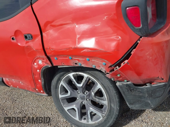 2016 Jeep Renegade Latitude with VIN ZACCJABT8GPC46743, listed as a IAAI auction lot 41752976 with 110,406 mi miles and . Bid and sale history available at DreamBid. Image 6.