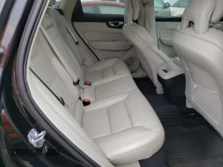 2018 Volvo XC60 Momentum with VIN LYV102RK1JB073418, listed as a Copart auction lot 73763614 with 64,692 mi miles and Salvage Title. Bid and sale history available at DreamBid. Image 10.