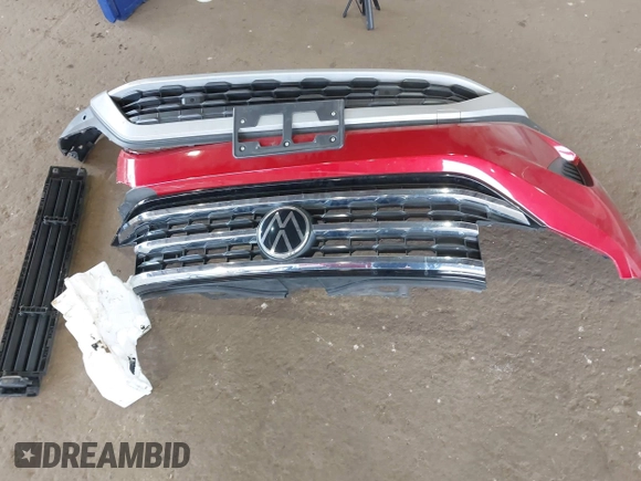 2021 Volkswagen Atlas SE with VIN 1V2KR2CA3MC559155, listed as a IAAI auction lot 42161105 with 35,039 mi miles and . Bid and sale history available at DreamBid. Image 12.