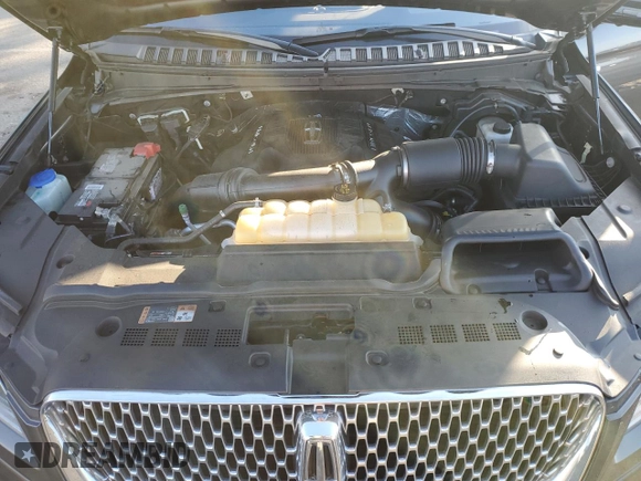 2018 Lincoln Navigator Reserve with VIN 5LMJJ2LT8JEL06413, listed as a Copart auction lot 43333595 with 38,147 mi miles and Salvage Title. Bid and sale history available at carsss.com. Image 13.