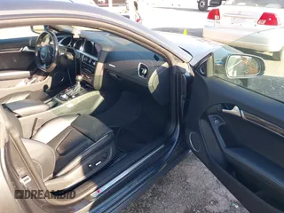 2015 Audi S5 Premium Plus z VIN WAUCGAFR0FA045606, wystawiony jako IAAI lot #41962738 z przebiegiem 199 416 mil mil oraz . Historia ofert i sprzedaży dostępna na DreamBid. Obrazek 5.