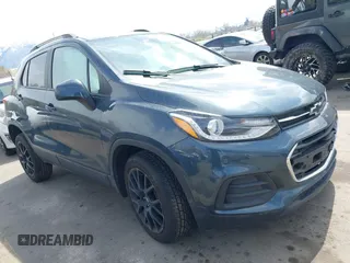 2022 Chevrolet Trax LT with VIN KL7CJPSM0NB528858, listed as a IAAI auction lot 41949198 with 48,810 mi miles and . Bid and sale history available at carsss.com. Image 1.