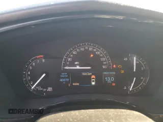 2017 Cadillac XT5 FWD z VIN 1GYKNARS3HZ111308, wystawiony jako Copart lot #57780285 z przebiegiem 46 678 mil mil oraz Szkody całkowita. Historia ofert i sprzedaży dostępna na DreamBid. Obrazek 9.