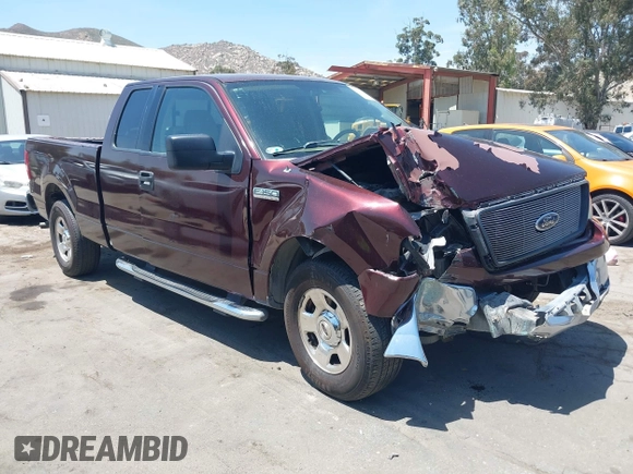 2004 Ford F-150 XL z VIN 1FTPX12514NA00560, wystawiony jako IAAI lot #42261569 z przebiegiem 189 438 mil mil oraz . Historia ofert i sprzedaży dostępna na DreamBid. Obrazek 1.