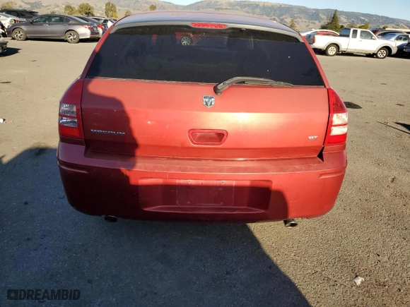 2005 Dodge Magnum RT with VIN 2D4GV58275H128227, listed as a Copart auction lot 88730495 with 156,947 mi miles and Salvage Title. Bid and sale history available at carsss.com. Image 6.