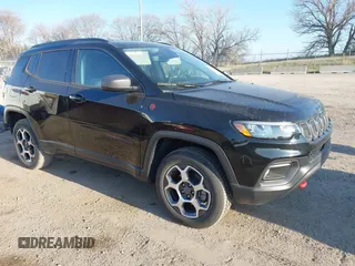 2022 Jeep Compass Trailhawk with VIN 3C4NJDDB1NT133835, listed as a IAAI auction lot 42021773 with 47,671 mi miles and . Bid and sale history available at DreamBid. Image 1.