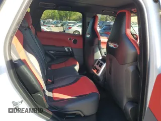 2019 Land Rover Range Rover Sport SVR z VIN SALWZ2SE0KA863181, wystawiony jako Copart lot #70410284 z przebiegiem 32 908 mil mil oraz Szkoda całkowita • Salvage title. Historia ofert i sprzedaży dostępna na DreamBid. Obrazek 10.