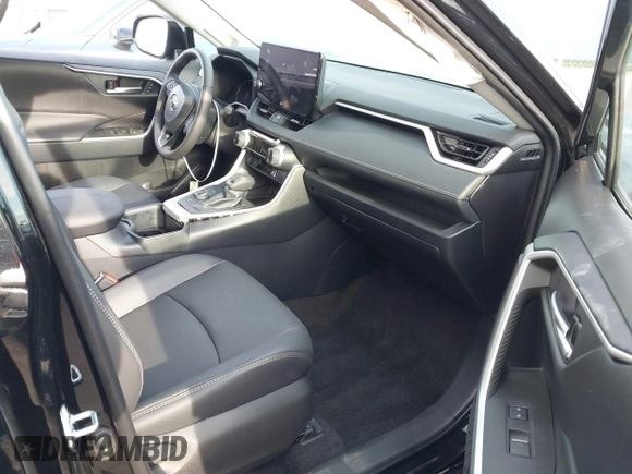 2025 Toyota RAV4 Hybrid XLE Premium with VIN 2T3B6RFV6SW084676, listed as a IAAI auction lot 41923759 with 15,856 mi miles and . Bid and sale history available at DreamBid. Image 5.
