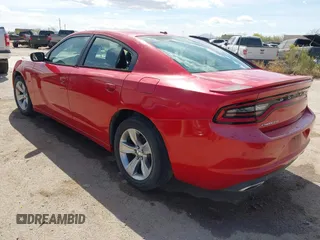 2015 Dodge Charger SE z VIN 2C3CDXBG8FH785073, wystawiony jako IAAI lot #41940067 z przebiegiem 103 979 mil mil oraz . Historia ofert i sprzedaży dostępna na DreamBid. Obrazek 3.