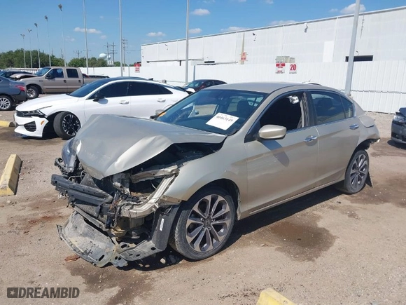 2015 Honda Accord Sedan Sport with VIN 1HGCR2F52FA215532, listed as a IAAI auction lot 40463149 with 160,393 mi miles. Bid and sale history available at carsss.com. Image 2.