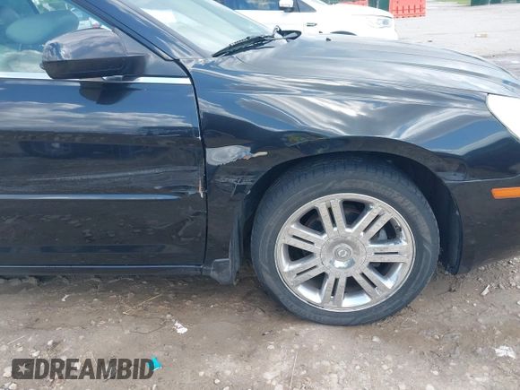 2008 Chrysler Sebring Limited z VIN 1C3LC65M38N197073, wystawiony jako IAAI lot #42142490 z przebiegiem 163 580 mil mil oraz . Historia ofert i sprzedaży dostępna na DreamBid. Obrazek 6.