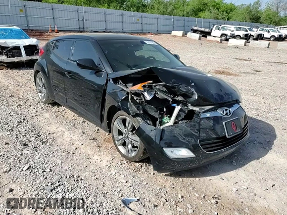 2016 Hyundai Veloster z VIN KMHTC6AD1GU293530, wystawiony jako Copart lot #53137985 z przebiegiem 151 003 mil mil oraz Szkody całkowita. Historia ofert i sprzedaży dostępna na DreamBid. Obrazek 10.