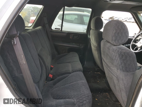 2001 GMC Jimmy SLT with VIN 1GKDT13W412121445, listed as a Copart auction lot 76842164 with 277,068 mi miles and Salvage Title. Bid and sale history available at carsss.com. Image 11.