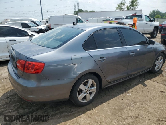 2013 Volkswagen Jetta TDI w/Premium with VIN 3VWLL7AJ6DM440499, listed as a Copart auction lot 60189355 with 148,786 mi miles and Clean title. Bid and sale history available at DreamBid. Image 3.