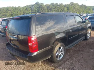 2008 Chevrolet Suburban 3LT with VIN 1GNFC16J08J199636, listed as a IAAI auction lot 42647109 with 201,233 mi miles and . Bid and sale history available at DreamBid. Image 4.