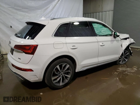 2021 Audi Q5 Premium Plus with VIN WA1BAAFY1M2104932, listed as a Copart auction lot 37827613 with Not Provided miles. Bid and sale history available at carsss.com. Image 3.