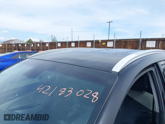 2016 Hyundai Tucson Limited with VIN KM8J33A27GU181240, listed as a IAAI auction lot 42183028 with 104,557 mi miles. Bid and sale history available at carsss.com. Image 6.