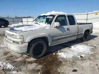 1999 Chevrolet Silverado 1500 LS with VIN 2GCEC19T1X1126561, listed as a Copart auction lot 42509425 with 216,225 mi miles and Salvage Title. Bid and sale history available at carsss.com. Image 1.