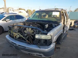2004 Chevrolet Tahoe LT with VIN 1GNEK13T54J277973, listed as a IAAI auction lot 41622773 with 1 mi miles. Bid and sale history available at carsss.com. Image 2.
