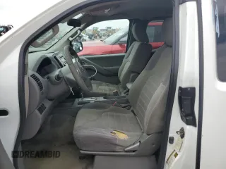 2014 Nissan Frontier S z VIN 1N6BD0CT0EN743655, wystawiony jako Copart lot #58571535 z przebiegiem 123 622 mil mil oraz Czysty tytuł • Clean title. Historia ofert i sprzedaży dostępna na DreamBid. Obrazek 7.