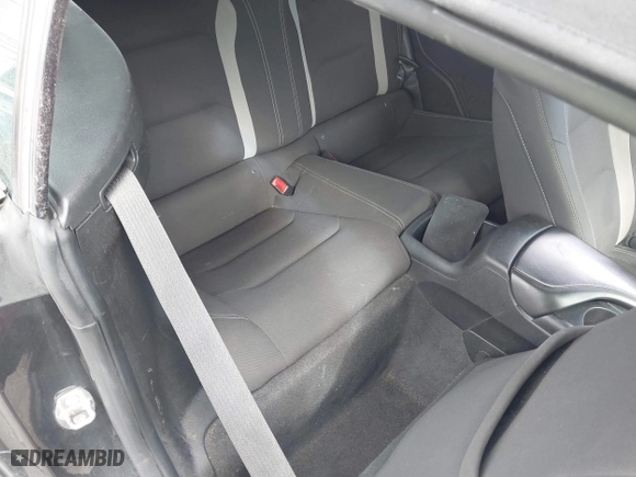 2018 Chevrolet Camaro 1LT with VIN 1G1FB3DS4J0115549, listed as a IAAI auction lot 41481201 with 118,186 mi miles. Bid and sale history available at carsss.com. Image 8.
