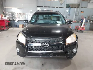 2012 Toyota RAV4 Limited z VIN 2T3DF4DV1CW202567, wystawiony jako IAAI lot #42537078 z przebiegiem 122 548 mil mil oraz . Historia ofert i sprzedaży dostępna na DreamBid. Obrazek 12.