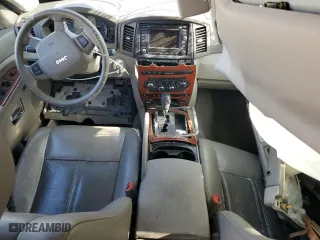 2005 Jeep Grand Cherokee Limited with VIN 1J8HR58235C662715, listed as a Copart auction lot 53283215 with 110,311 mi miles and Salvage Title. Bid and sale history available at carsss.com. Image 8.