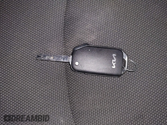 2024 Kia Forte LXS z VIN 3KPF24AD1RE758415, wystawiony jako IAAI lot #41227094 z przebiegiem 11 615 mil mil oraz . Historia ofert i sprzedaży dostępna na DreamBid. Obrazek 11.