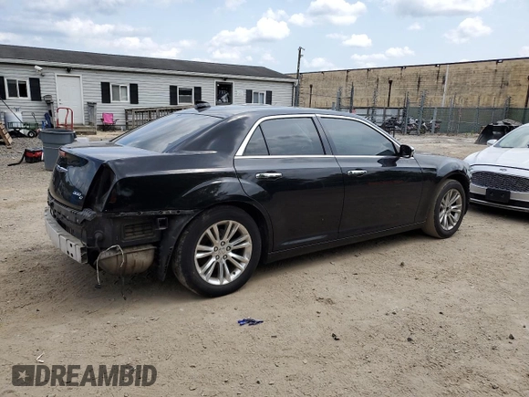 2016 Chrysler 300 C z VIN 2C3CCAEG7GH343186, wystawiony jako Copart lot #60067725 z przebiegiem 107 770 mil mil oraz Szkoda całkowita • Salvage title. Historia ofert i sprzedaży dostępna na DreamBid. Obrazek 3.
