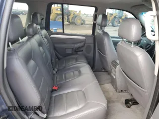 2003 Ford Explorer XLT z VIN 1FMZU73K53ZA48672, wystawiony jako Copart lot #64274985 z przebiegiem 217 704 mil mil oraz Nie do naprawy • Non repairable. Historia ofert i sprzedaży dostępna na DreamBid. Obrazek 11.