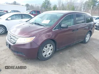 2013 Honda Odyssey LX with VIN 5FNRL5H26DB010444, listed as a IAAI auction lot 42039693 with 173,863 mi miles and . Bid and sale history available at carsss.com. Image 18.