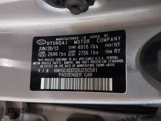 2013 Hyundai Genesis 3.8L with VIN KMHGC4DD5DU250581, listed as a IAAI auction lot 41531115 with 1 mi miles. Bid and sale history available at carsss.com. Image 9.