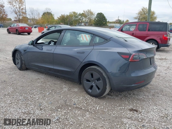 2023 Tesla Model 3 z VIN 5YJ3E1EA3PF699724, wystawiony jako IAAI lot #40654814 z przebiegiem Nie podano mil oraz . Historia ofert i sprzedaży dostępna na DreamBid. Obrazek 3.