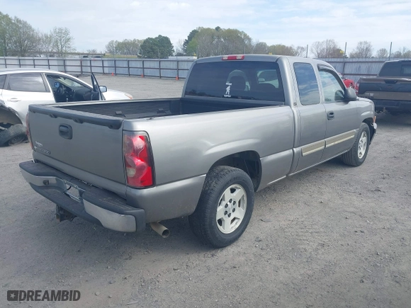 2006 Chevrolet Silverado 1500 LT1 with VIN 1GCEC19Z46Z286914, listed as a IAAI auction lot 41877068 with 185,524 mi miles. Bid and sale history available at carsss.com. Image 4.