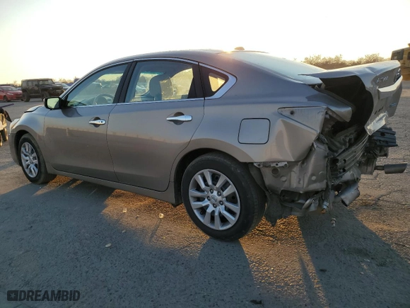 2014 Nissan Altima 2.5 S with VIN 1N4AL3AP6EN388280, listed as a Copart auction lot 43183455 with 196,064 mi miles and Salvage Title. Bid and sale history available at carsss.com. Image 2.