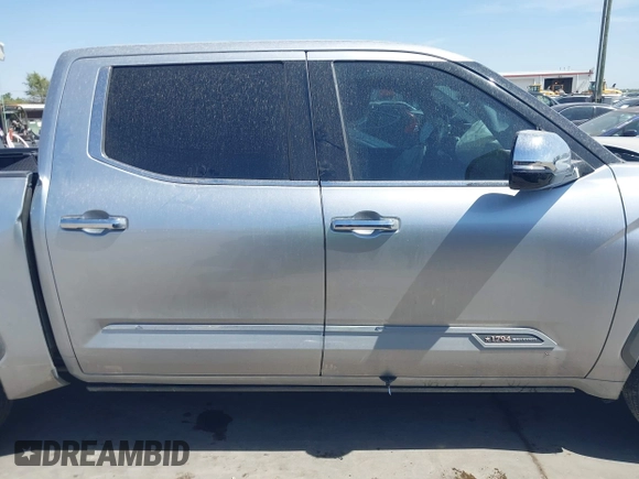 2022 Toyota Tundra 1794 Edition с VIN 5TFMA5AB8NX014903, выставлен на аукционе IAAI как лот 41830366 с пробегом 42 369 миль миль и . История ставок и продаж доступна на DreamBid. Изображение 14.