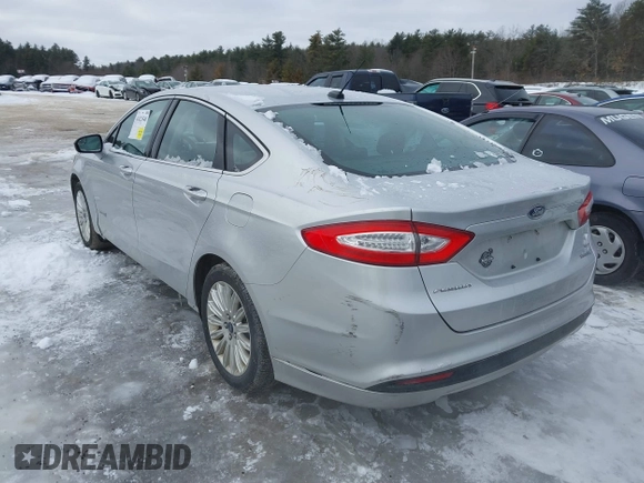 2014 Ford Fusion SE Hybrid with VIN 3FA6P0LUXER172442, listed as a IAAI auction lot 41623540 with 195,843 mi miles. Bid and sale history available at carsss.com. Image 3.