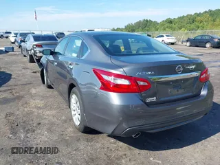 2017 Nissan Altima SV with VIN 1N4AL3AP5HC254232, listed as a IAAI auction lot 40189629 with 46,239 mi miles and . Bid and sale history available at carsss.com. Image 3.