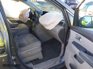 2014 Honda Odyssey LX with VIN 5FNRL5H27EB048315, listed as a IAAI auction lot 41417864 with 110,346 mi miles. Bid and sale history available at carsss.com. Image 5.