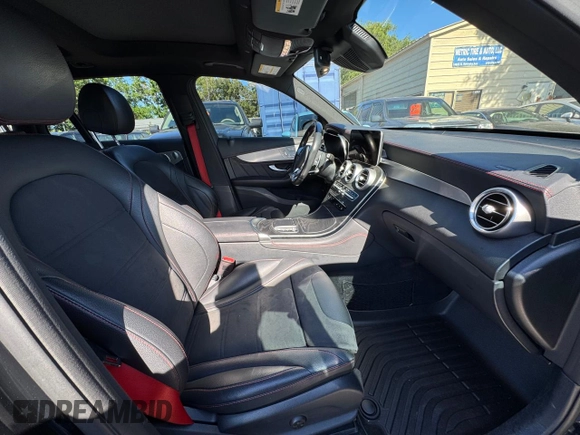 2020 Mercedes-Benz GLC with VIN W1N0G6EB8LF760129, listed as a Copart auction lot 53760095 with 55,056 mi miles and Clean Title. Bid and sale history available at carsss.com. Image 5.