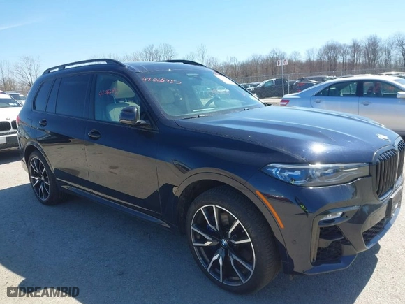 2019 BMW X7 xDrive50i with VIN 5UXCX4C52KLS36334, listed as a IAAI auction lot 42066957 with 43,003 mi miles. Bid and sale history available at carsss.com. Image 1.