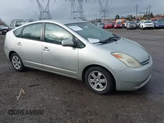 2005 Toyota Prius with VIN JTDKB20U453034868, listed as a IAAI auction lot 41132680 with 210,954 mi miles. Bid and sale history available at carsss.com. Image 1.