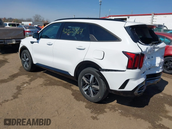 2021 Kia Sorento EX with VIN 5XYRHDLF7MG059909, listed as a IAAI auction lot 42062964 with 62,066 mi miles. Bid and sale history available at carsss.com. Image 3.