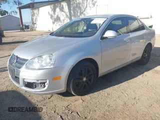 2006 Volkswagen Jetta 2.5L z VIN 3VWRF71K56M703871, wystawiony jako IAAI lot #41667114 z przebiegiem 119 569 mil mil oraz . Historia ofert i sprzedaży dostępna na DreamBid. Obrazek 2.
