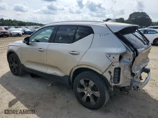 2019 Volvo XC40 Inscription with VIN YV4162UL1K2087317, listed as a Copart auction lot 68975423 with 30,759 mi miles. Bid and sale history available at carsss.com. Image 2.