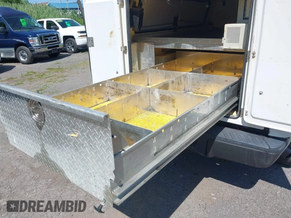 2014 Ford F-250 XL with VIN 1FTBF2B66EEA75168, listed as a IAAI auction lot 42786067 with 194,640 mi miles and . Bid and sale history available at DreamBid. Image 19.