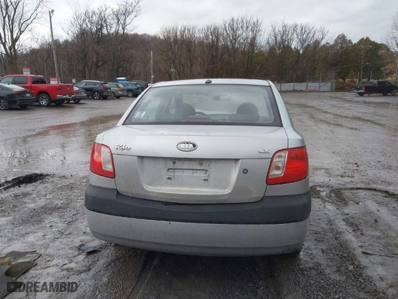 2009 Kia Rio with VIN KNADE223296504398, listed as a IAAI auction lot 41673028 with NaN miles. Bid and sale history available at carsss.com. Image 17.