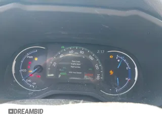 2021 Toyota RAV4 Hybrid XSE z VIN 4T3E6RFV4MU058397, wystawiony jako IAAI lot #42060980 z przebiegiem 236 612 mil mil oraz . Historia ofert i sprzedaży dostępna na DreamBid. Obrazek 7.